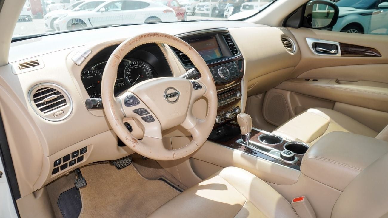 Nissan Pathfinder SV