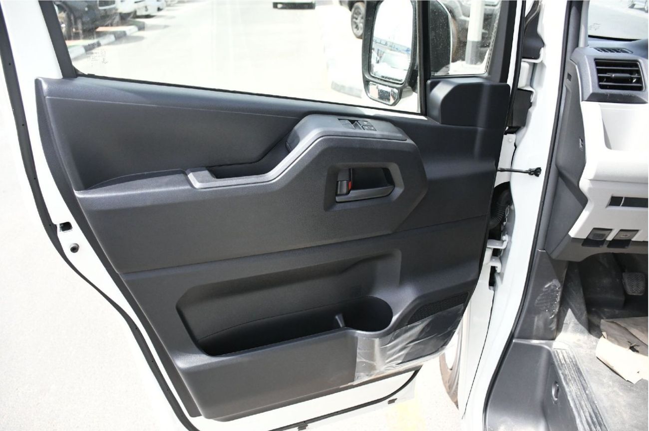 Toyota Hiace NEW TOYOTA HIACE 2.8L DIESEL MANUAL HIGH-ROOF 2026