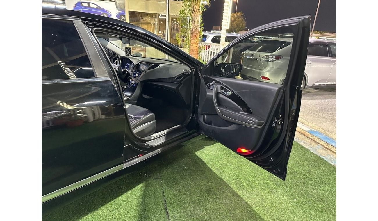 Hyundai Grandeur Hyundai Grandeur made in Korea in good perfect condition with 2.4 engine on leather interior mileage