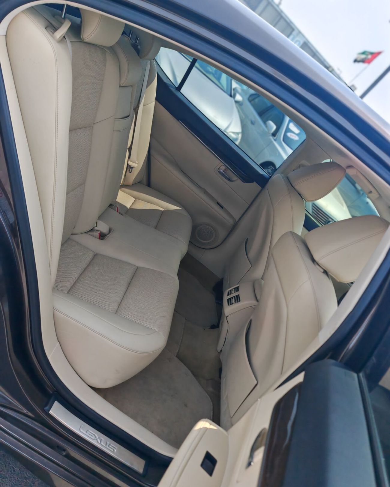 لكزس ES 350 PLATINUM