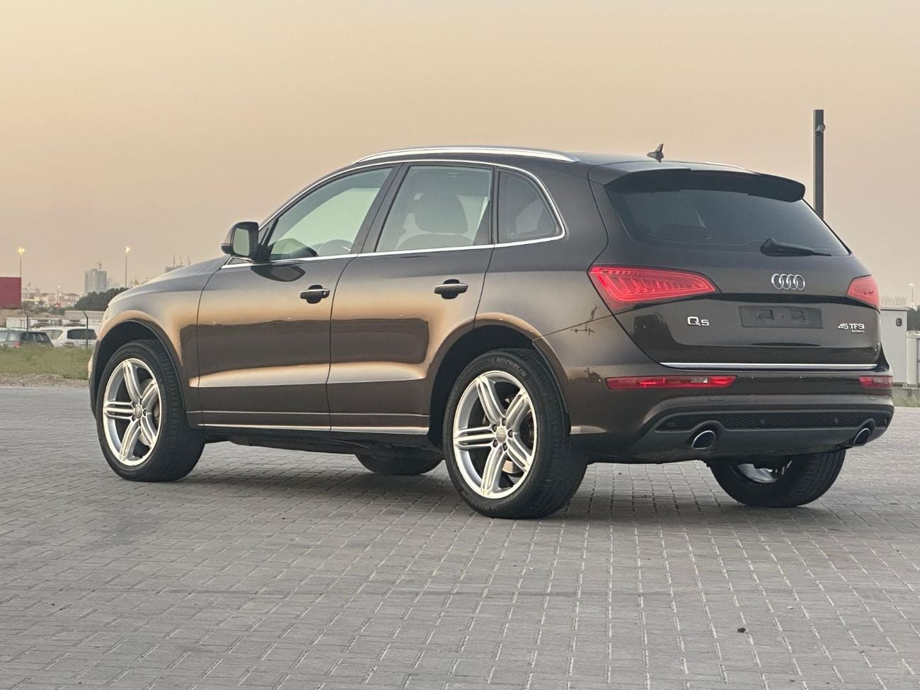Audi Q5 45 TFSI S-Line 3.0L