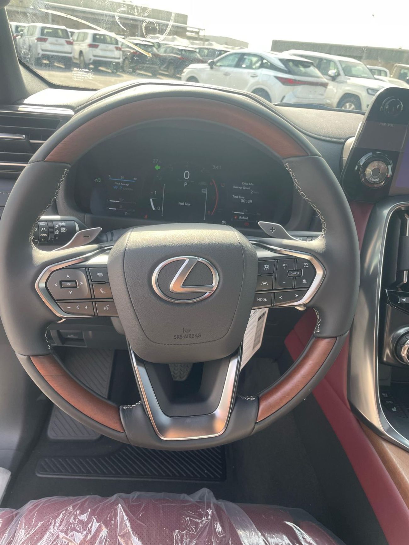 Lexus LX 600 Signature 3.5L FULL 25 SPEAKERS