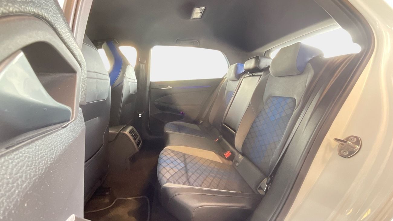 Volkswagen Golf R (Cloth Seats) | Guaranteed Warranty | 0 Down Payment