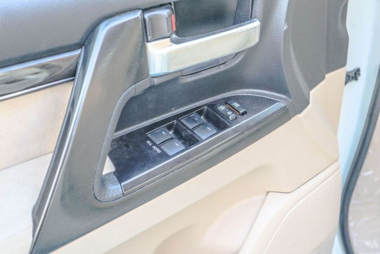 Toyota Land Cruiser GXR2 2021 toyota land cruiser GXR 4.6L V8