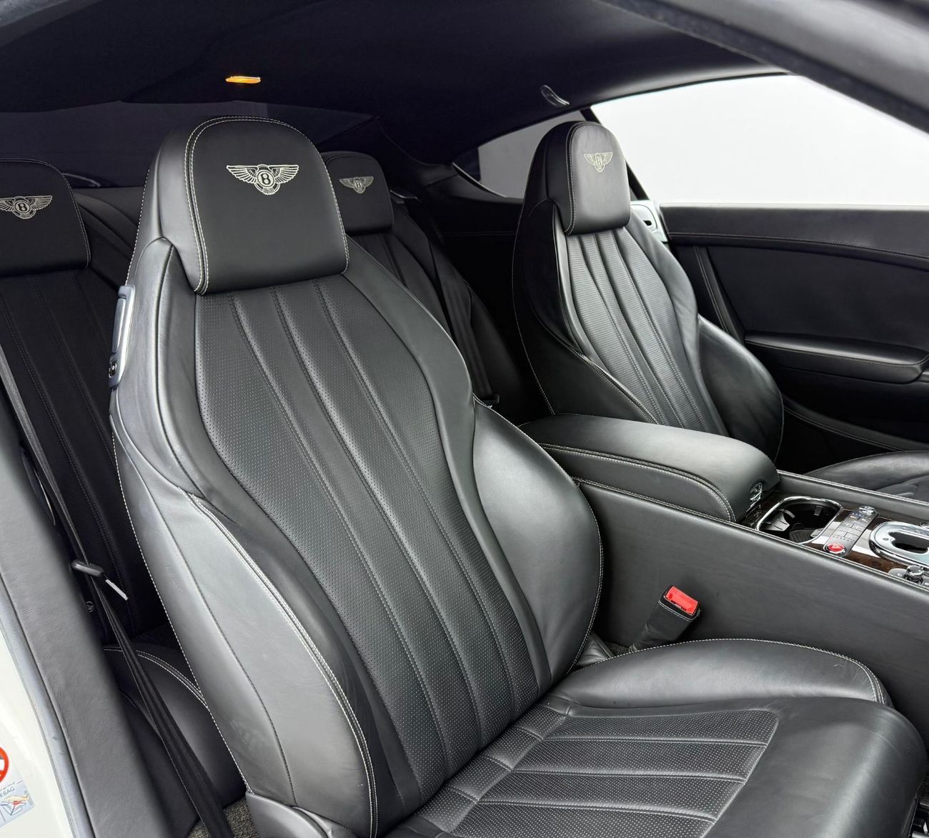 Bentley Continental GT 2015 Bentley Continental GT V8 S, Service History, Excellent Condition, GCC