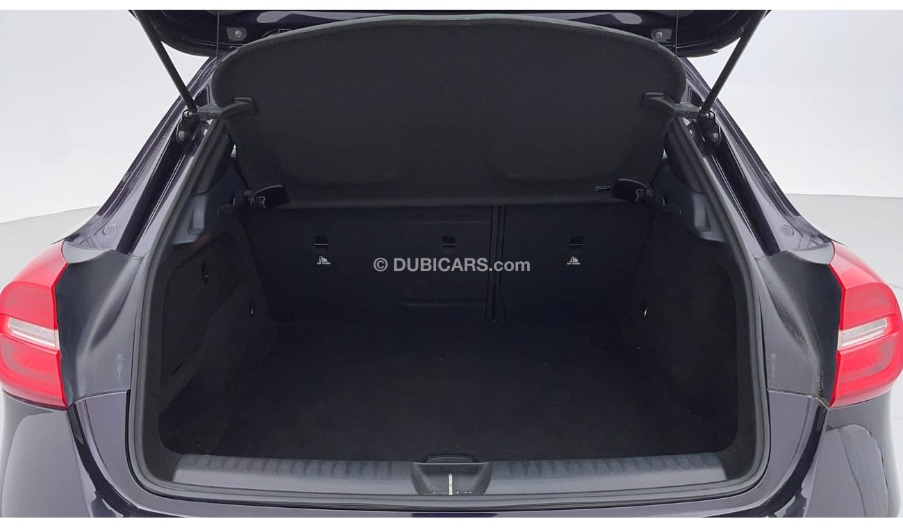 Mercedes-Benz GLA 250 AMG 4 MATIC 2 | Zero Down Payment | Free Home Test Drive