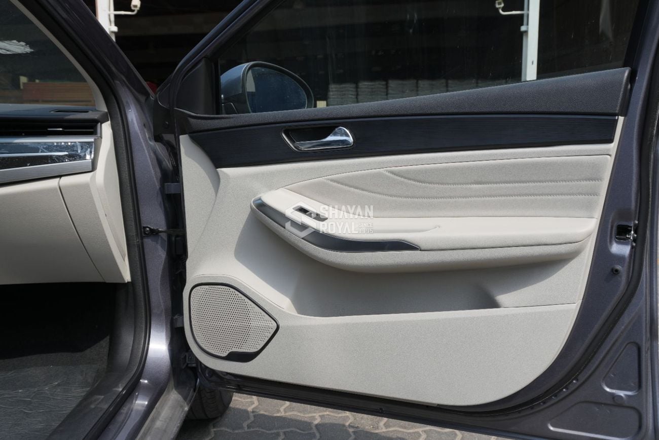 شيري ازيرو5 STANDARD 1.5L PETROL AT 2026MY