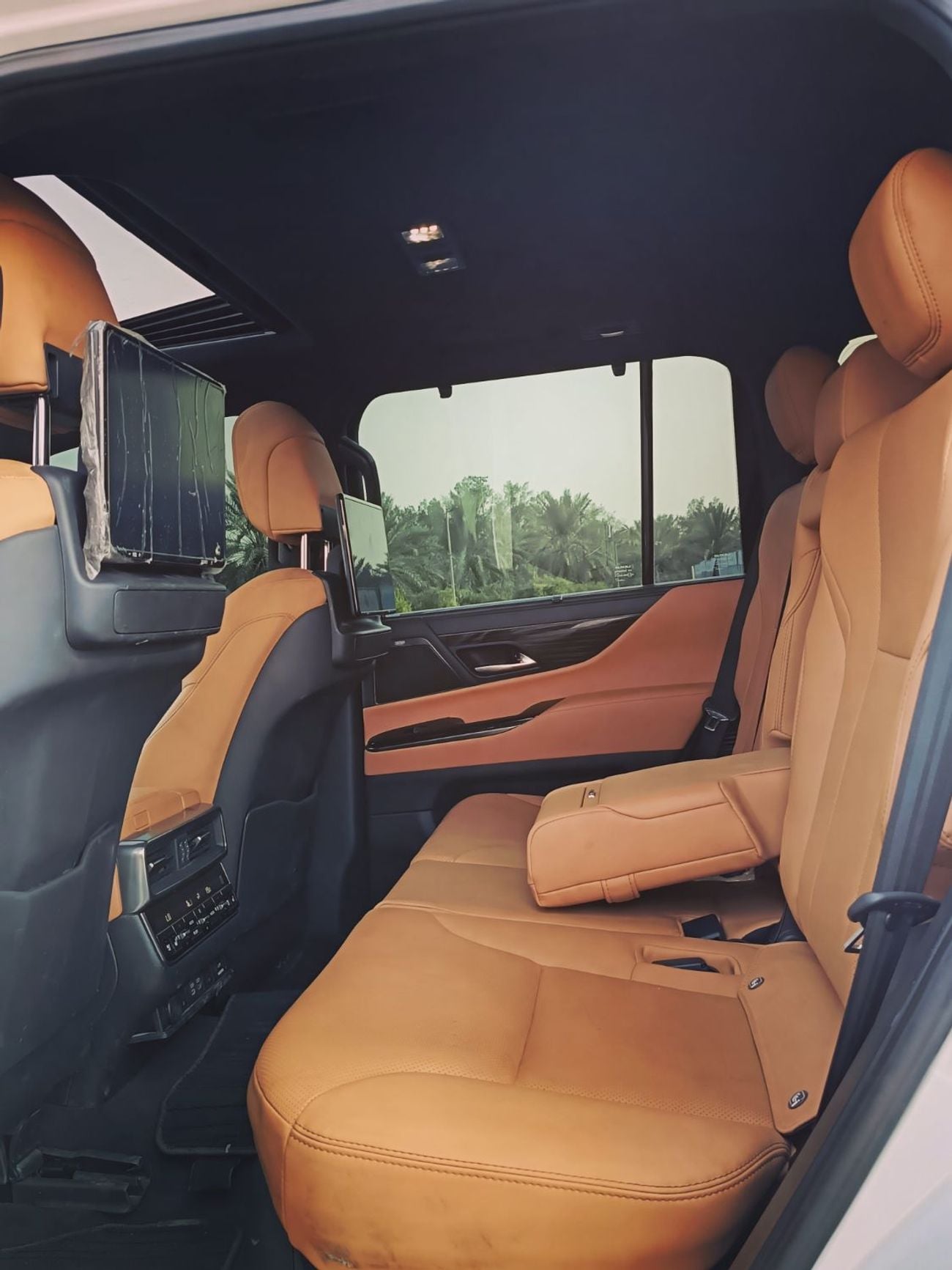 لكزس LX 600 PRESTIGE