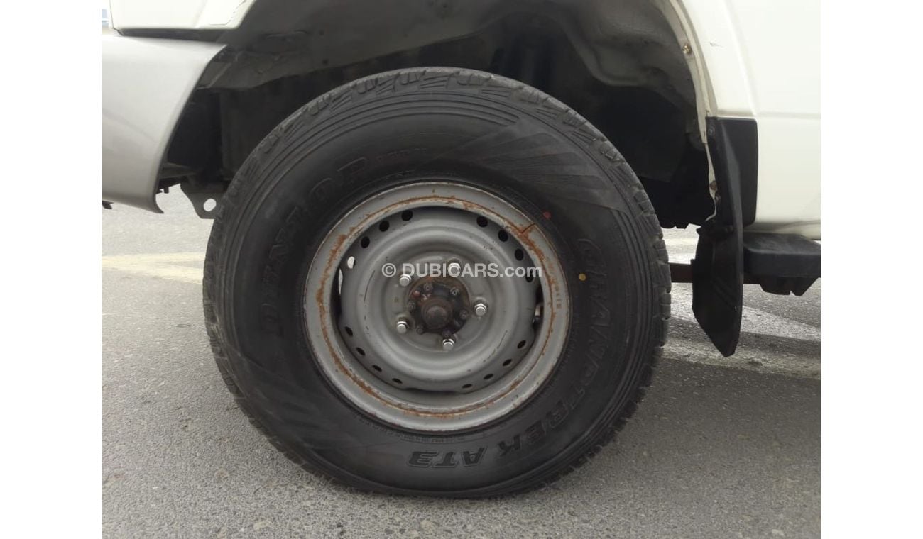 Toyota Land Cruiser Toyota land cruiser (Stock no PM 93 )