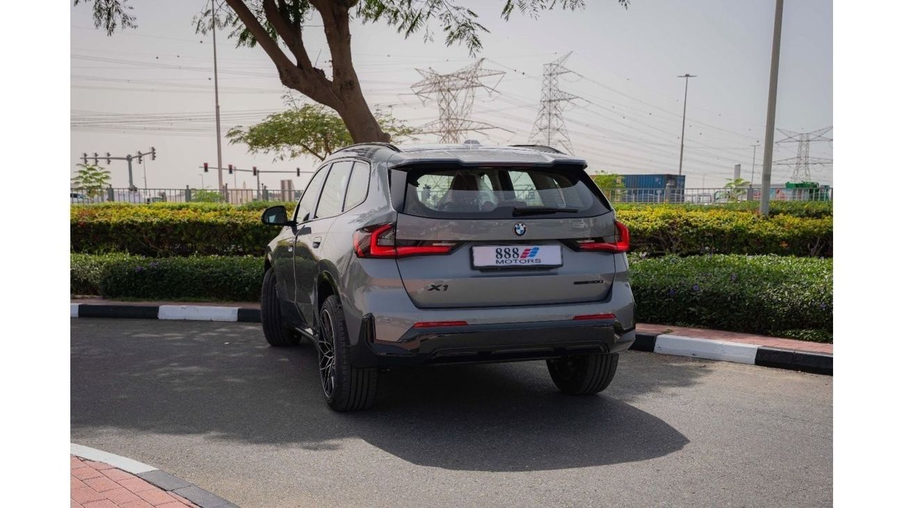 BMW X1 2024 BMW X1 S-Drive 20 i Gray Night Edition 0Km