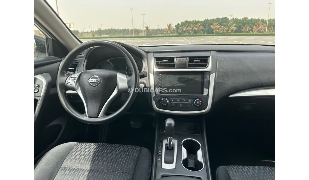 Nissan Altima SV MODEL 2017 GCC CAR PERFECT CONDITION INSIDE AND OUTSIDE
