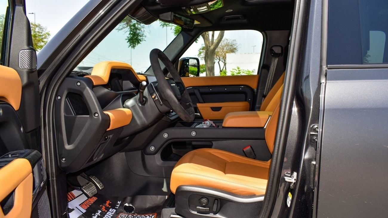 لاند روفر ديفندر V8