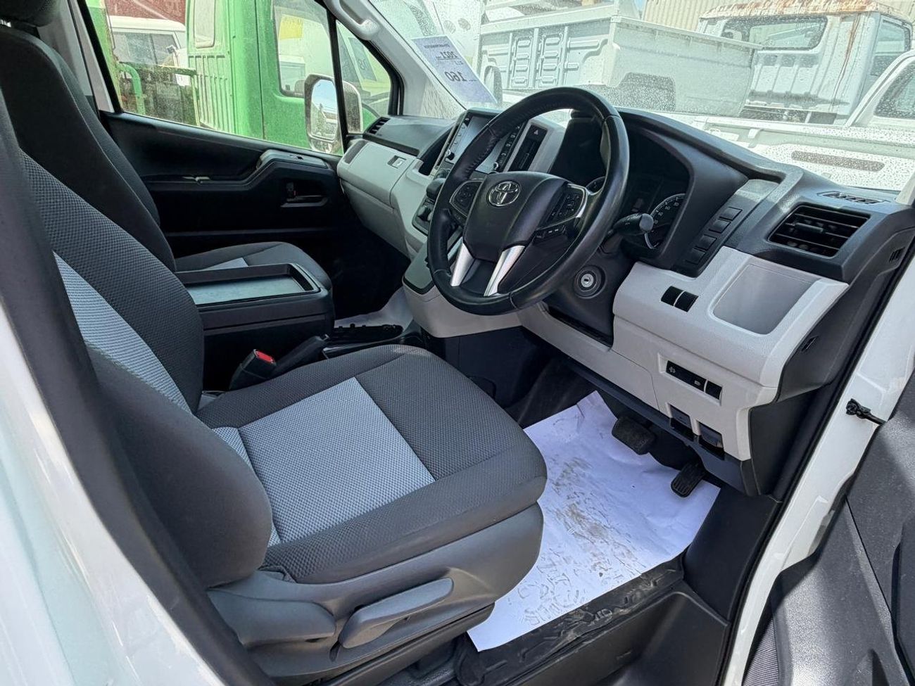 تويوتا هاياس