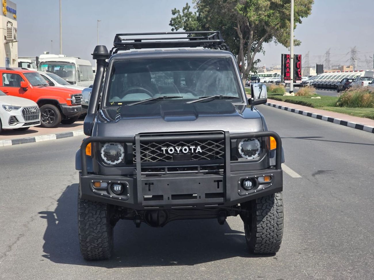 Toyota Land Cruiser 70 RIGHT HAND DRIVE ONLY FOR EXPORT 4.5 LITER 9 SEATS