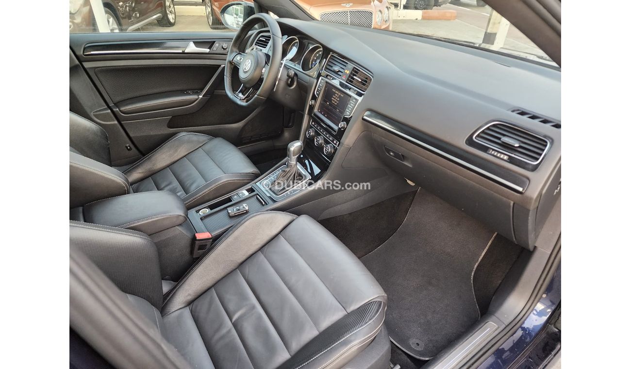 فولكس واجن جولف Volkswagen Golf R_Gcc_2016_Excellent_Condition _Full option