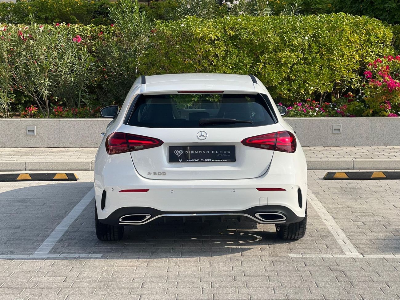 مرسيدس بنز A 200 مرسيدس A200 بانوراما خليجي تحت ضمان الوكالة ا