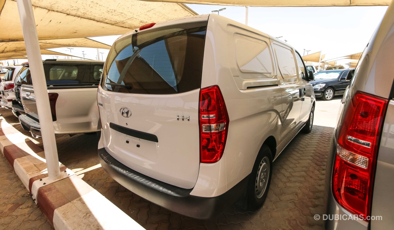 Hyundai H-1 with VAT (Ramadan offers)