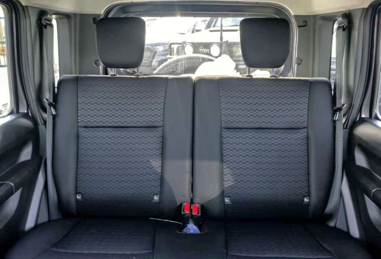 سوزوكي جيمني 1.5L GLX (A/T)