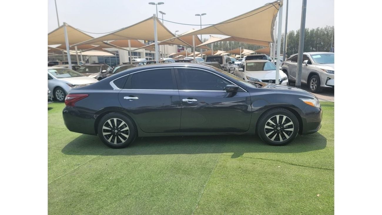 Nissan Altima SV 2018 Nissan Altima, Clean title
