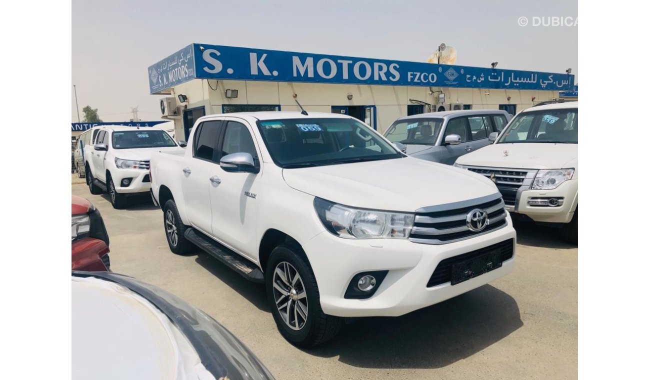 Toyota Hilux 2.4 DIESEL - Revo Body -  Cruise Control - SPECIAL DEAL