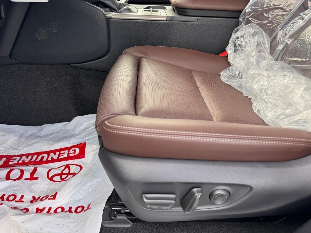 Toyota Prado 2.4L 4WD PETROL AUTOMATIC TRANSMISSION ( FOR RE-EXPORT ONLY )