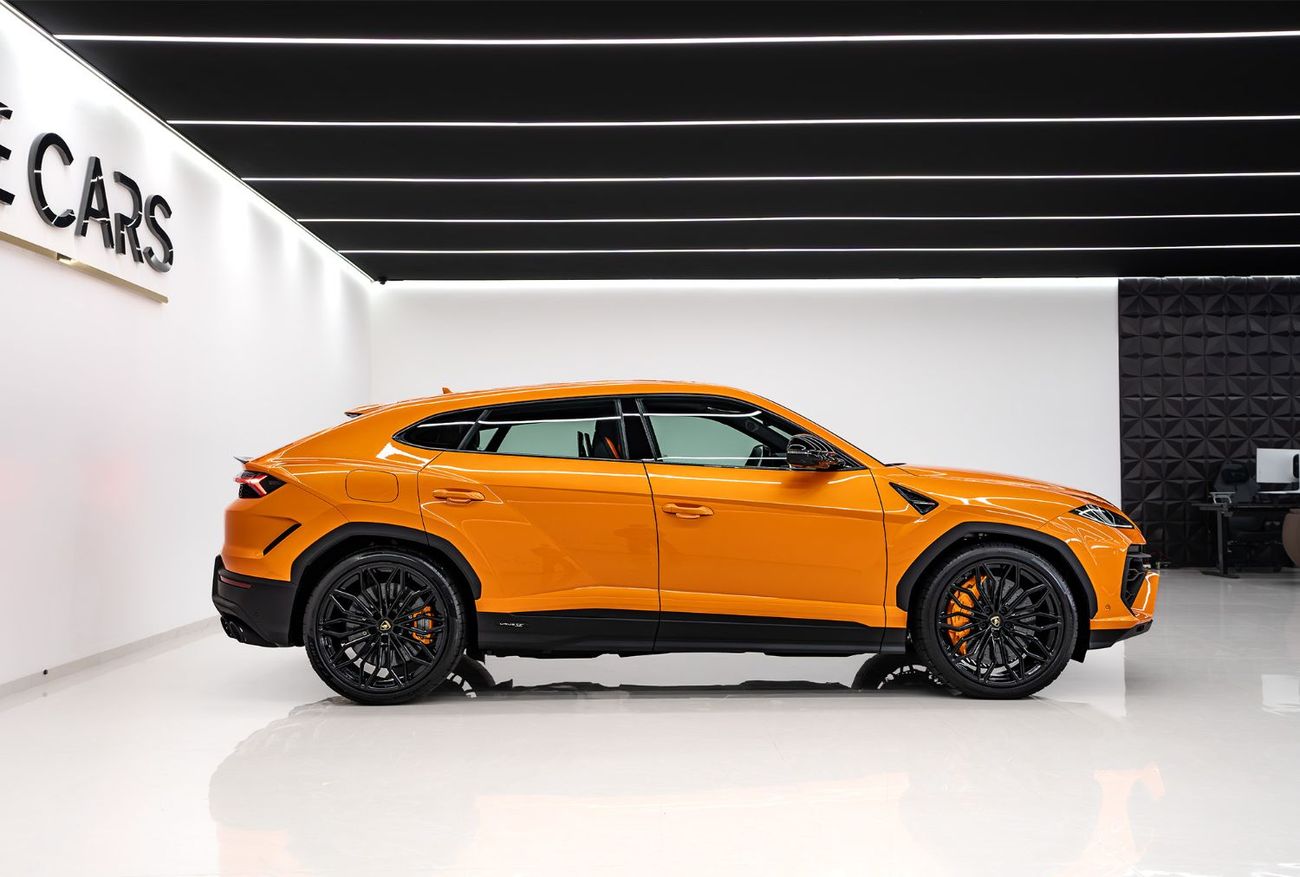 لامبورغيني اوروس محرك لامبورجيني أوروس 4.0 لتر V8 بشاحن توربيني مزدوج + محركات إلكترونية