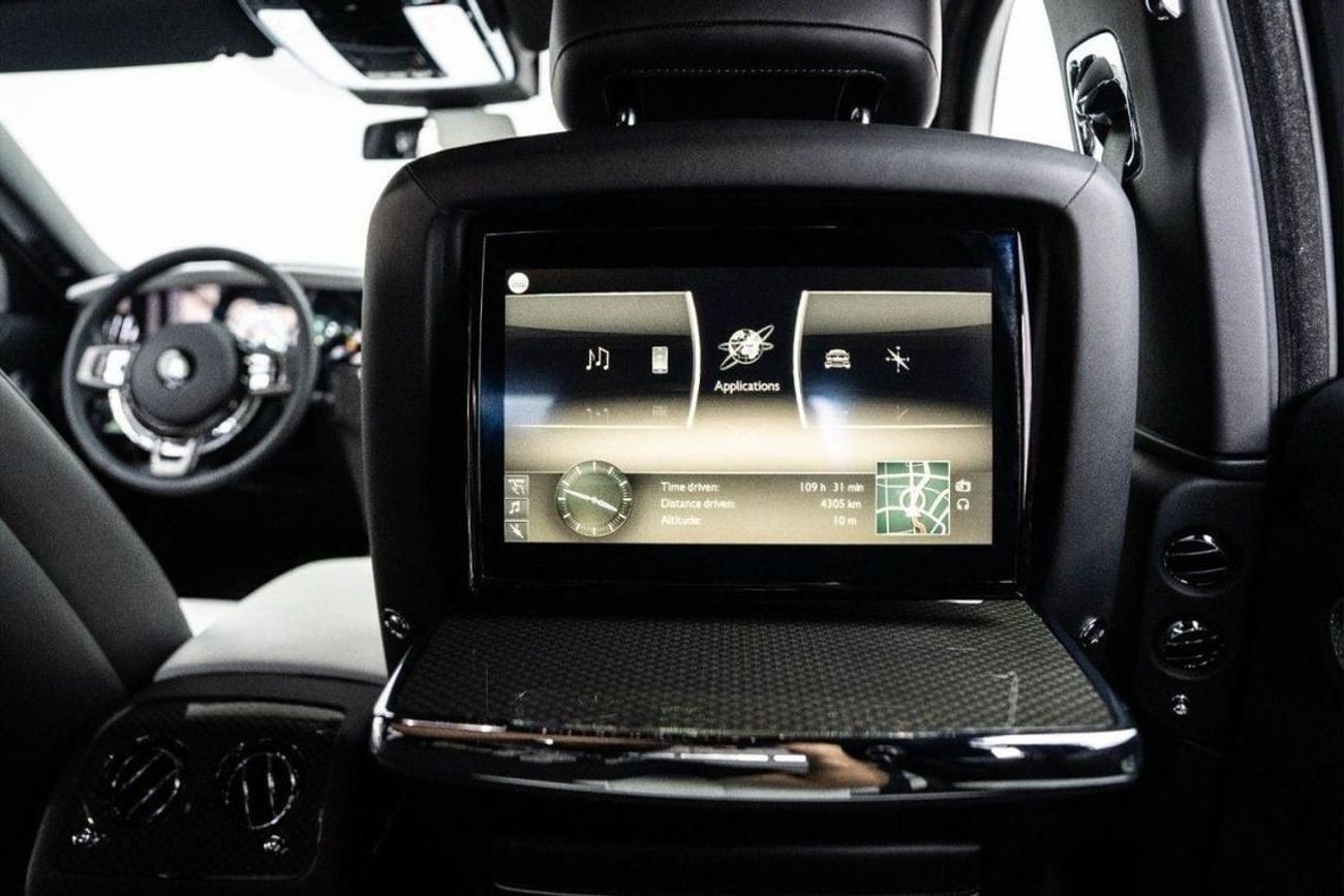 رولز رويس جوست 2022-ROLLS ROYCE GHOST BLACK BADGE-GCC -FULL AGMC HISTORY-SERVICE CONTRACT AND WARRANTY TILL JAN2026