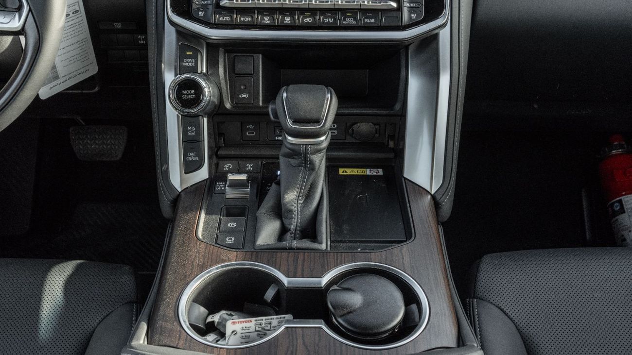 Toyota Land Cruiser 2026 Toyota Land Cruiser GXR 3.5L AT Petrol (Black-Black)