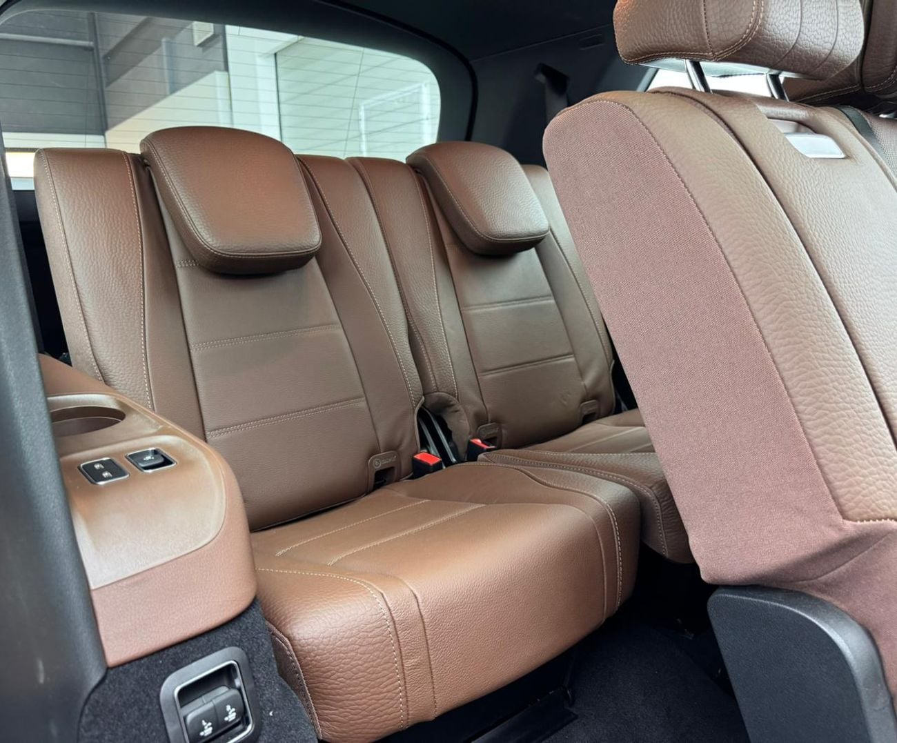 Mercedes-Benz GLS 450 2025 Mercedes-Benz GLS450 4MATIC, Mercedes Warranty, Brand New, 7 Seater, GCC