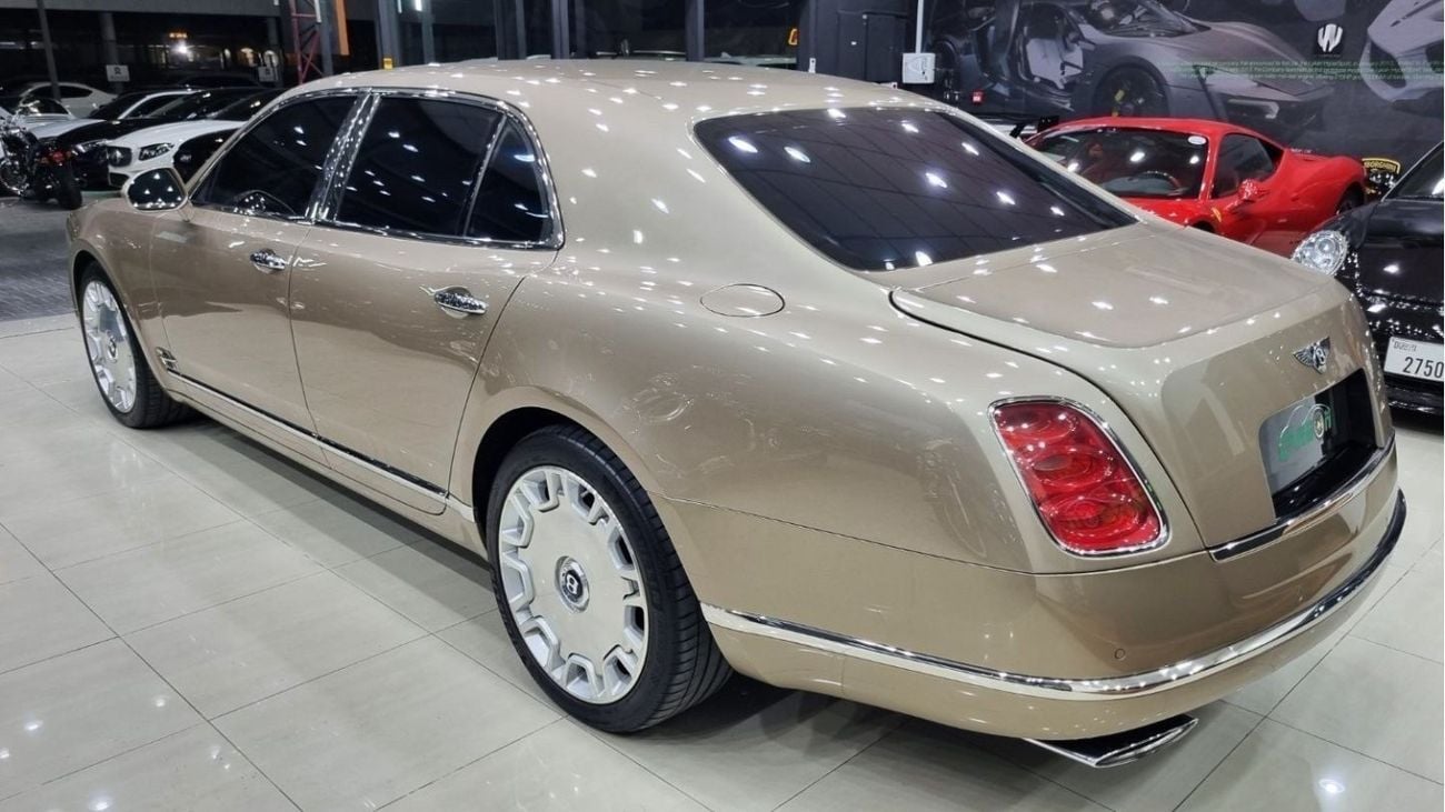 Bentley Mulsanne BENTLEY MULSANNE V8 6.8L 2011 IN BEAUTIFUL CONDITION FOR 200K AED