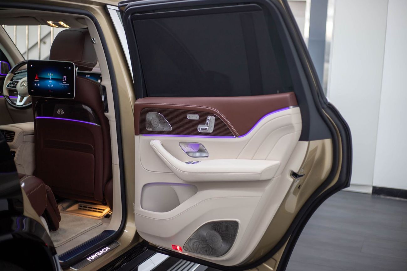 مرسيدس مايباخ gls600 مايباخ Maybach GLS600 | 2024 | 3,500 Km | Two Tone Color