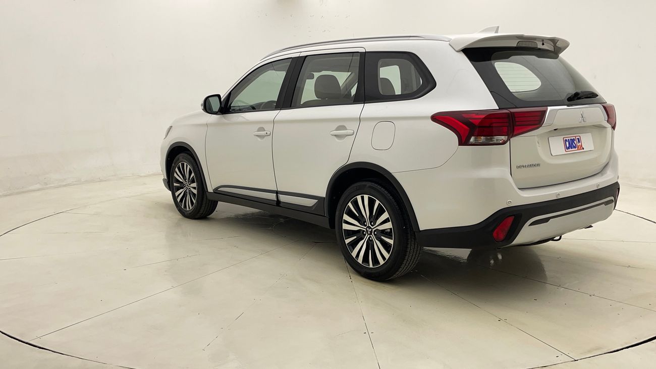 ميتسوبيشي آوتلاندر GLS MID 2.4 | بدون دفعة مقدمة | اختبار القيادة في المنزل