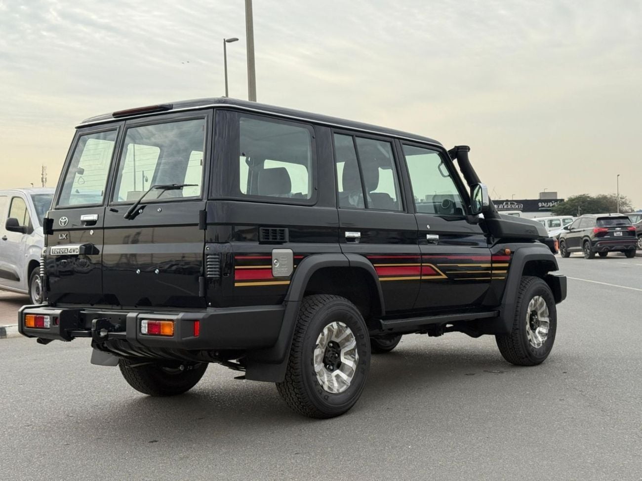 Toyota Land Cruiser S- DLX EXPORT ONLY - LC 76 LX.Z 4WD FULL OPTION 2.8 DIESEL