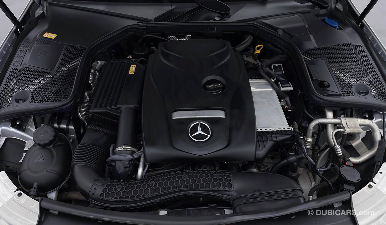 Mercedes-Benz C200 AMG PACK 2 | Under Warranty | Inspected on 150+ parameters