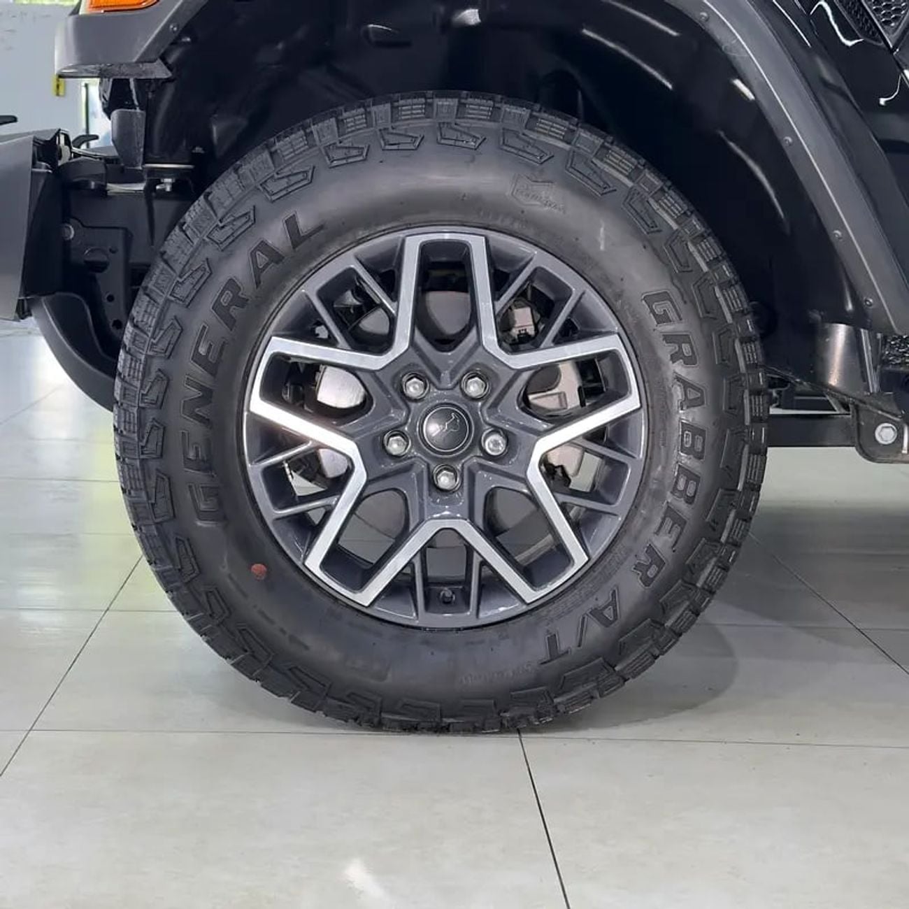 جيب رانجلر Sahara 3.6L M/T Sahara - Brand