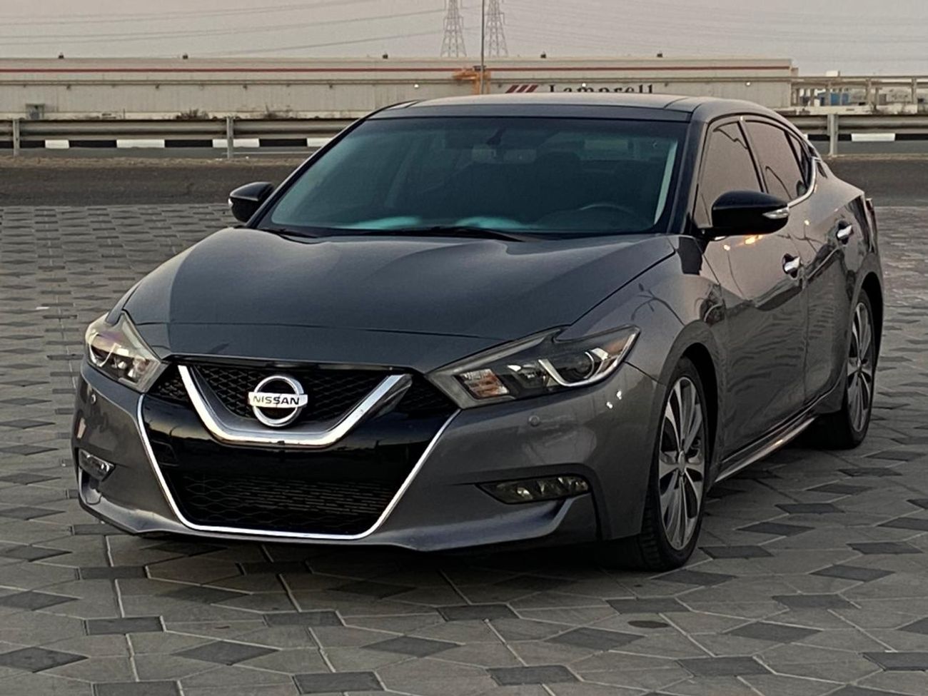 Nissan Maxima SR