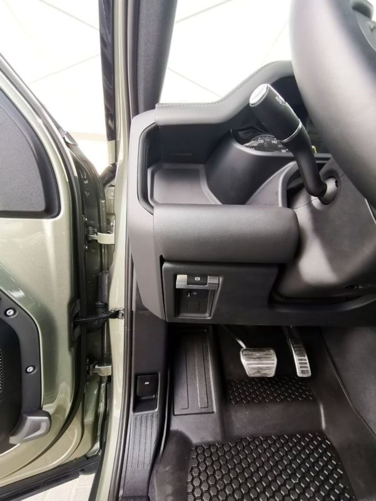 Land Rover Defender Land Rover Defender - 2023 - Green/Black