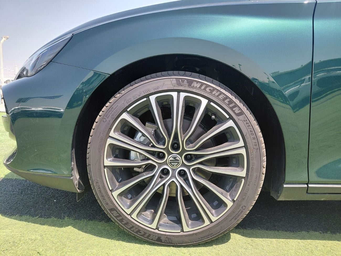 MG 7 STANDARD MG7 2025 1.5T 300 DCT Elegant Edition