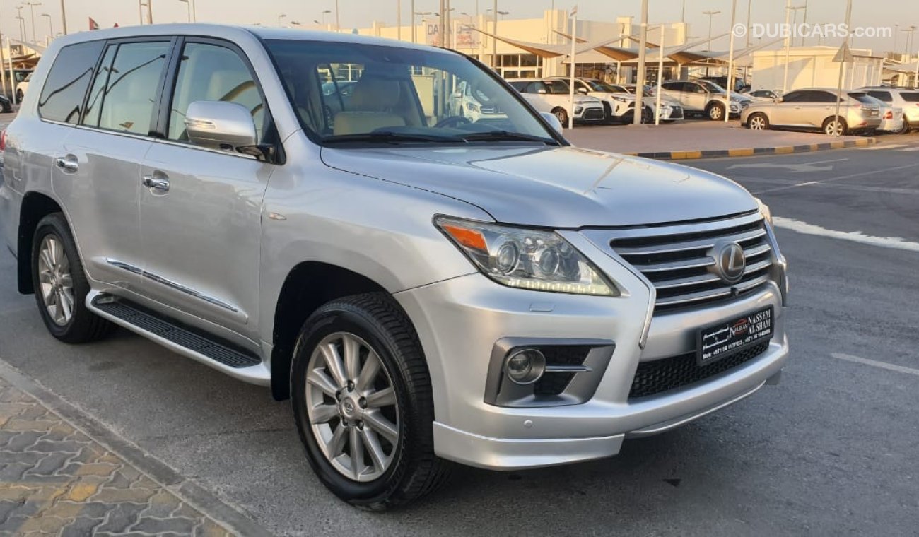 Lexus LX570 V8 full options upgrade 2015