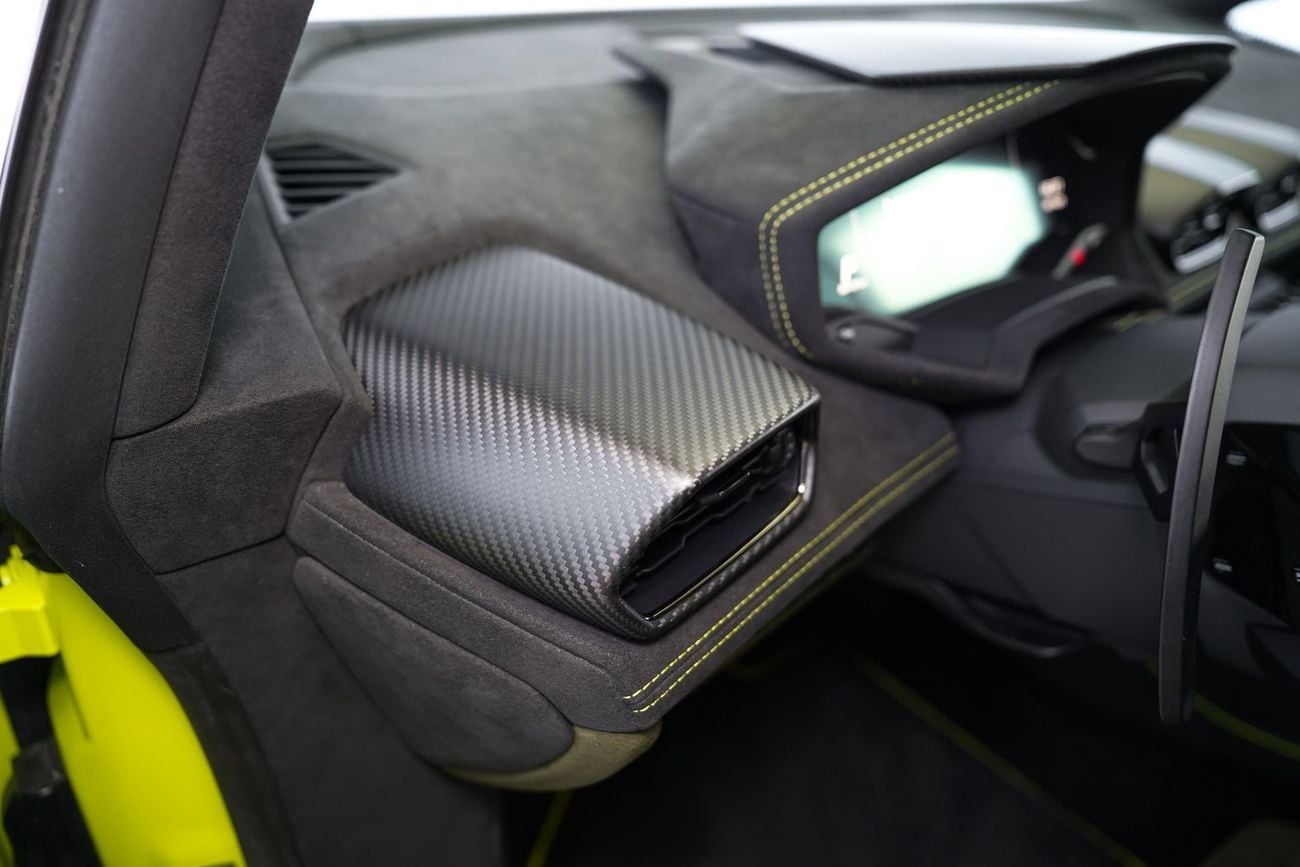 Lamborghini Huracan STERRATO 5.2L V10