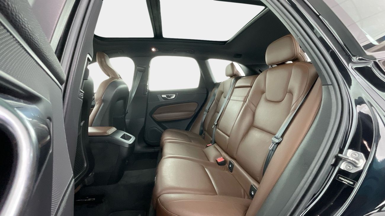 فولفو XC 60 MOMENTUM | شامل الضمان | 0 ﺪﻔﻋﺓ ﺃﻮﻟﻯ