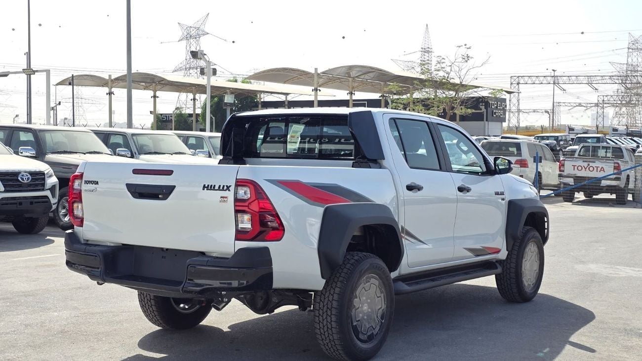 تويوتا هيلوكس TOYOTA HILUX GR Sport 4.0L White-2025