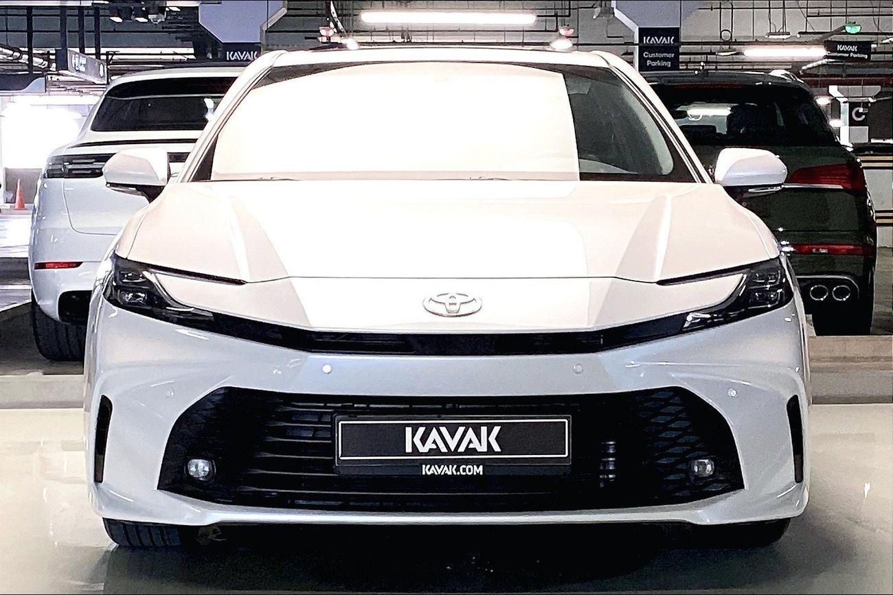 تويوتا كامري XLE | شامل الضمان | 0 ﺪﻔﻋﺓ ﺃﻮﻟﻯ