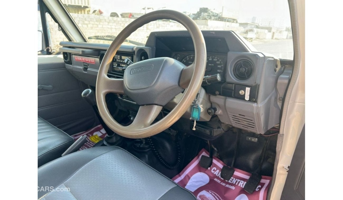 Used Toyota Land Cruiser Hard Top 2001 for sale in Dubai - 699418