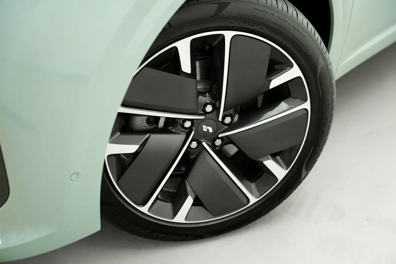 لي اوتو L6 MAX FACELIFT