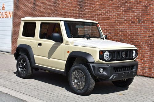 سوزوكي جيمني GL . 1.5L . 4 Cyl . 4-Speed Automatic . Petrol . 4WD . 5 Seats . 3 Door