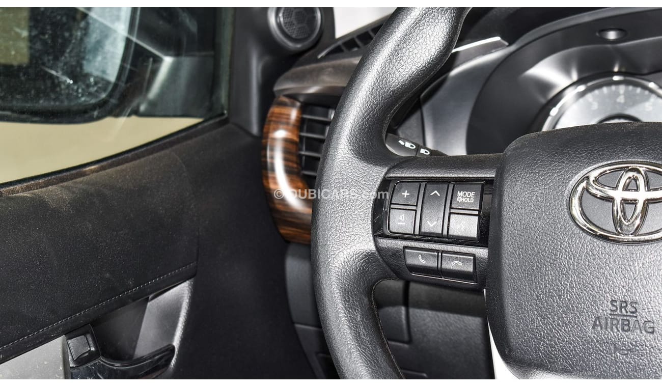 Toyota Hilux 2023 Toyota Hilux 4x4 Double Cab 2.7L HI SR5 Petrol AT | Wooden Dash | Black inside black - Export O