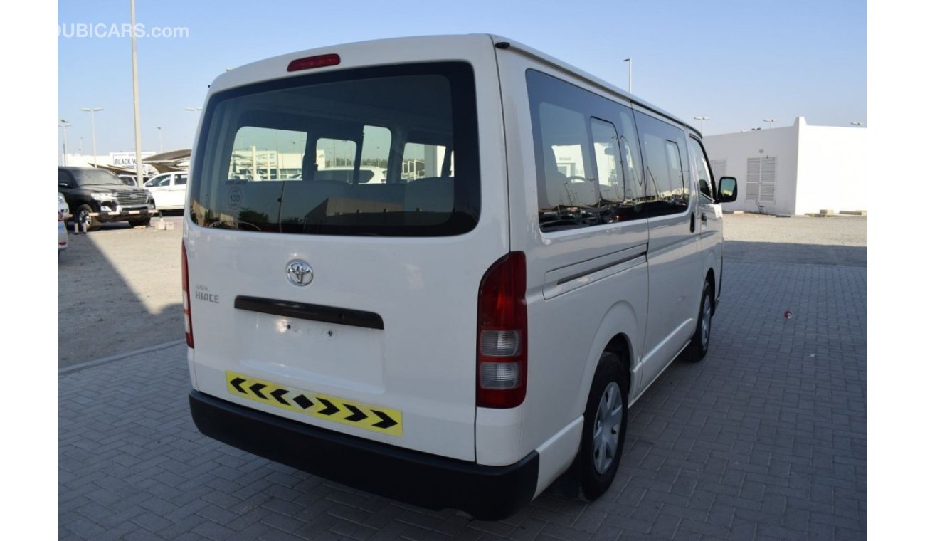 Toyota Hiace GL - Standard Roof Toyota Hiace 13 seater bus, model:2015. Excellent condition