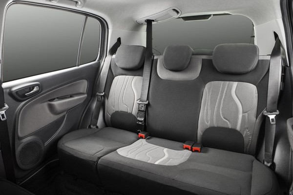 Fiat Uno interior - Seats
