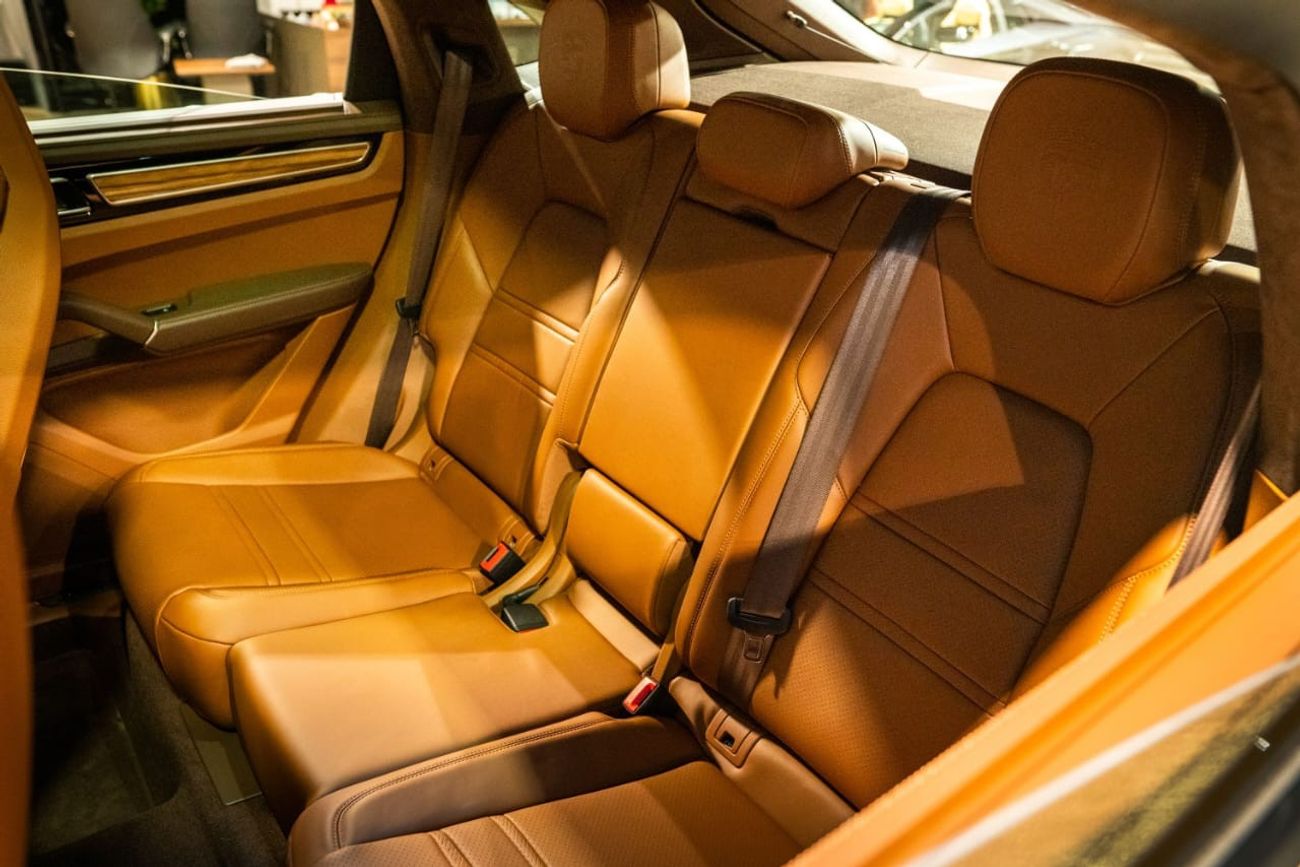 Porsche Cayenne Gcc | Dealer Warranty